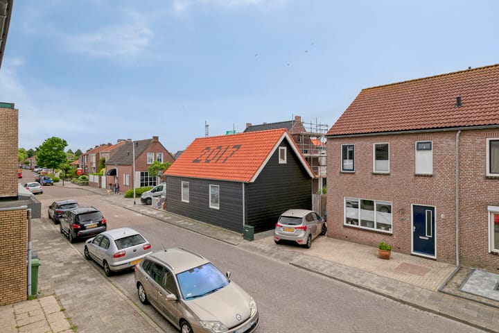 Foto 21 van Raiffeisenstraat 6