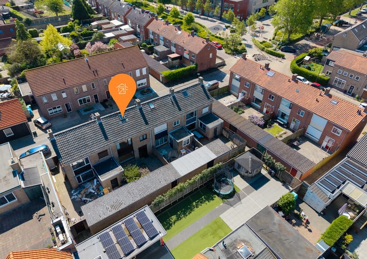 Foto 42 van Raiffeisenstraat 6