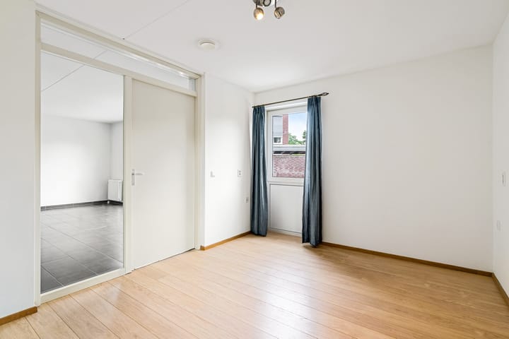 Photo 13 of Joseph Partounsstraat 17