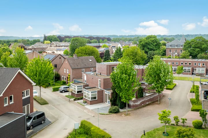 Photo 26 of Joseph Partounsstraat 17