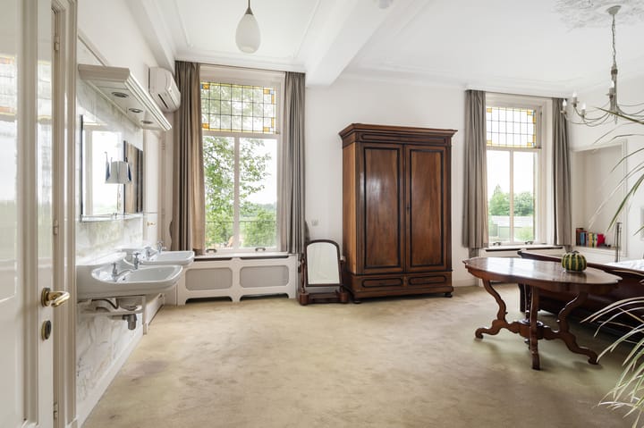 Foto 55 van IJsseldijk-West 35