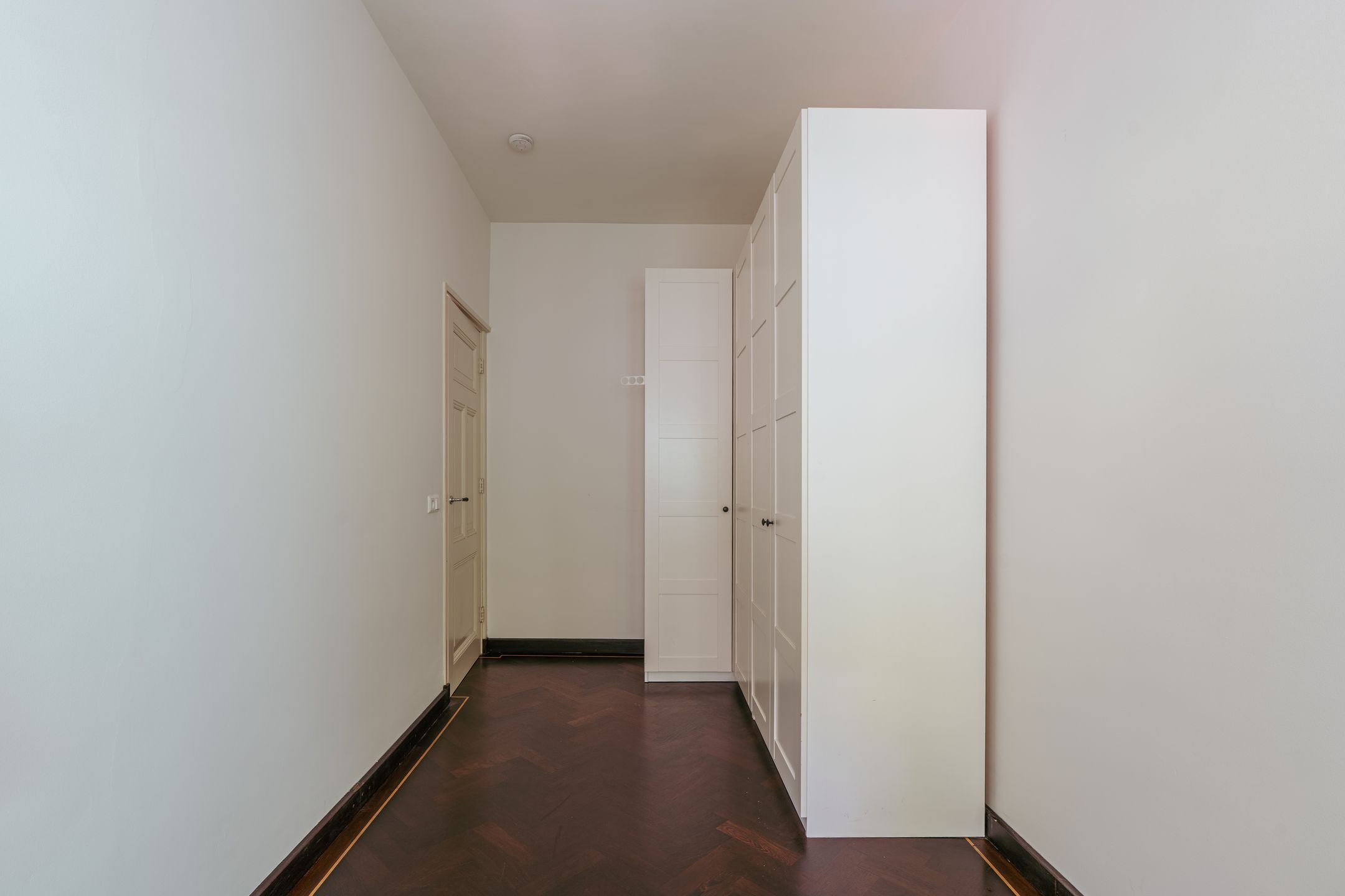 Foto 12 van Van Baerlestraat 66-1