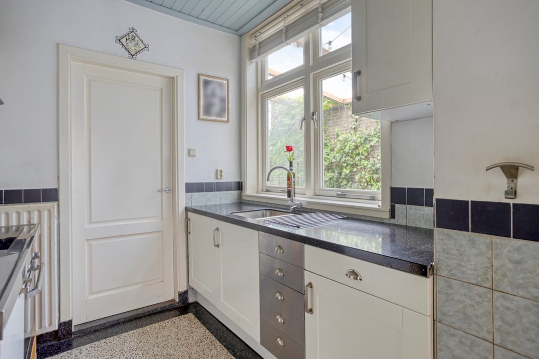 Photo 17 of Spiraeastraat 16