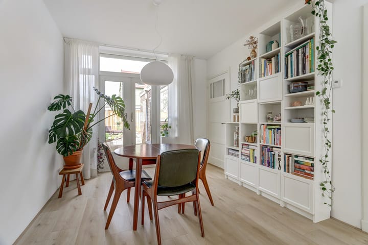 Foto 14 van Pironstraat 53