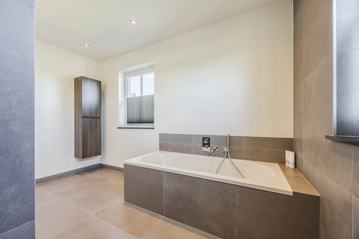 Foto 33 van Versantvoortstraat 4