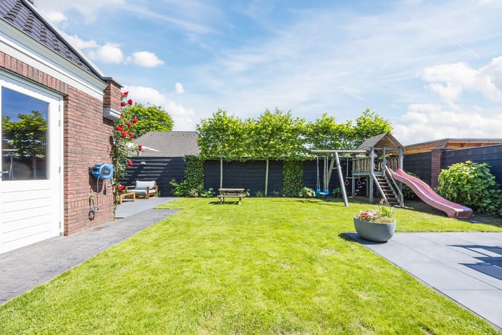 Foto 48 van Versantvoortstraat 4