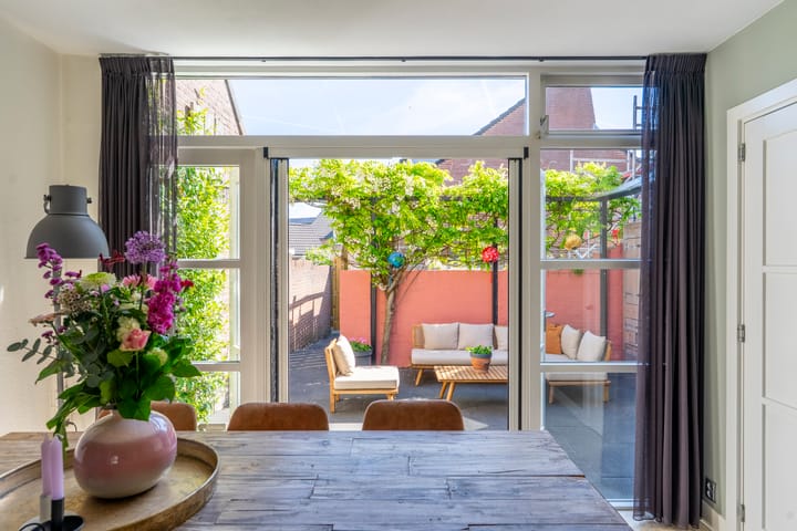 Foto 12 van Rijnstraat 105