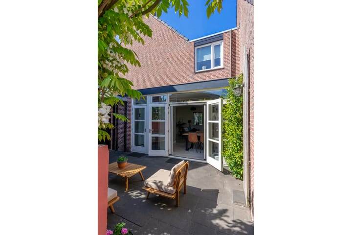 Foto 33 van Rijnstraat 105