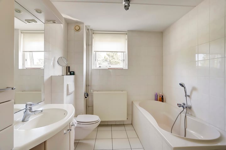 Foto 25 van Leliestraat 44