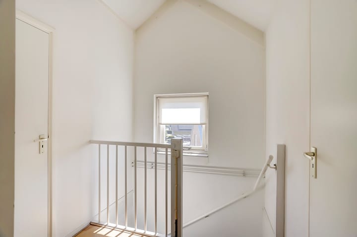 Foto 27 van Leliestraat 44