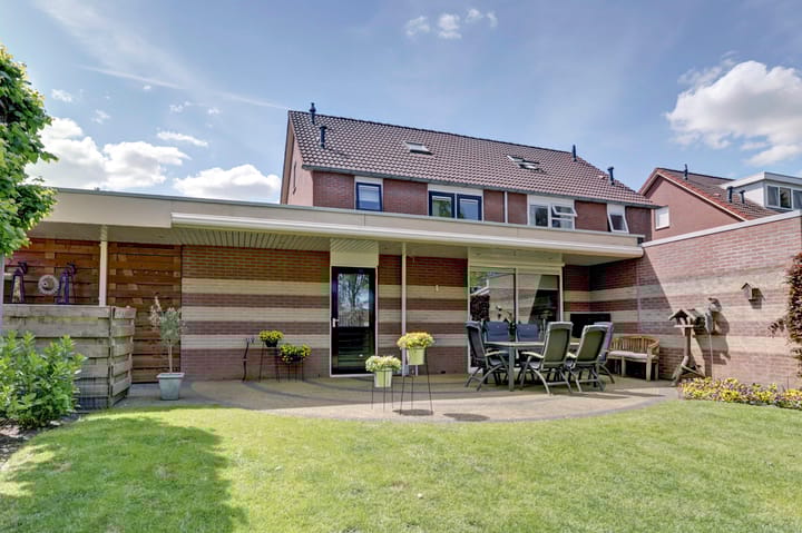 Foto 34 van Leliestraat 44