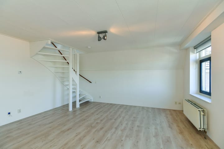 Foto 7 van Oranjestraat 13-C