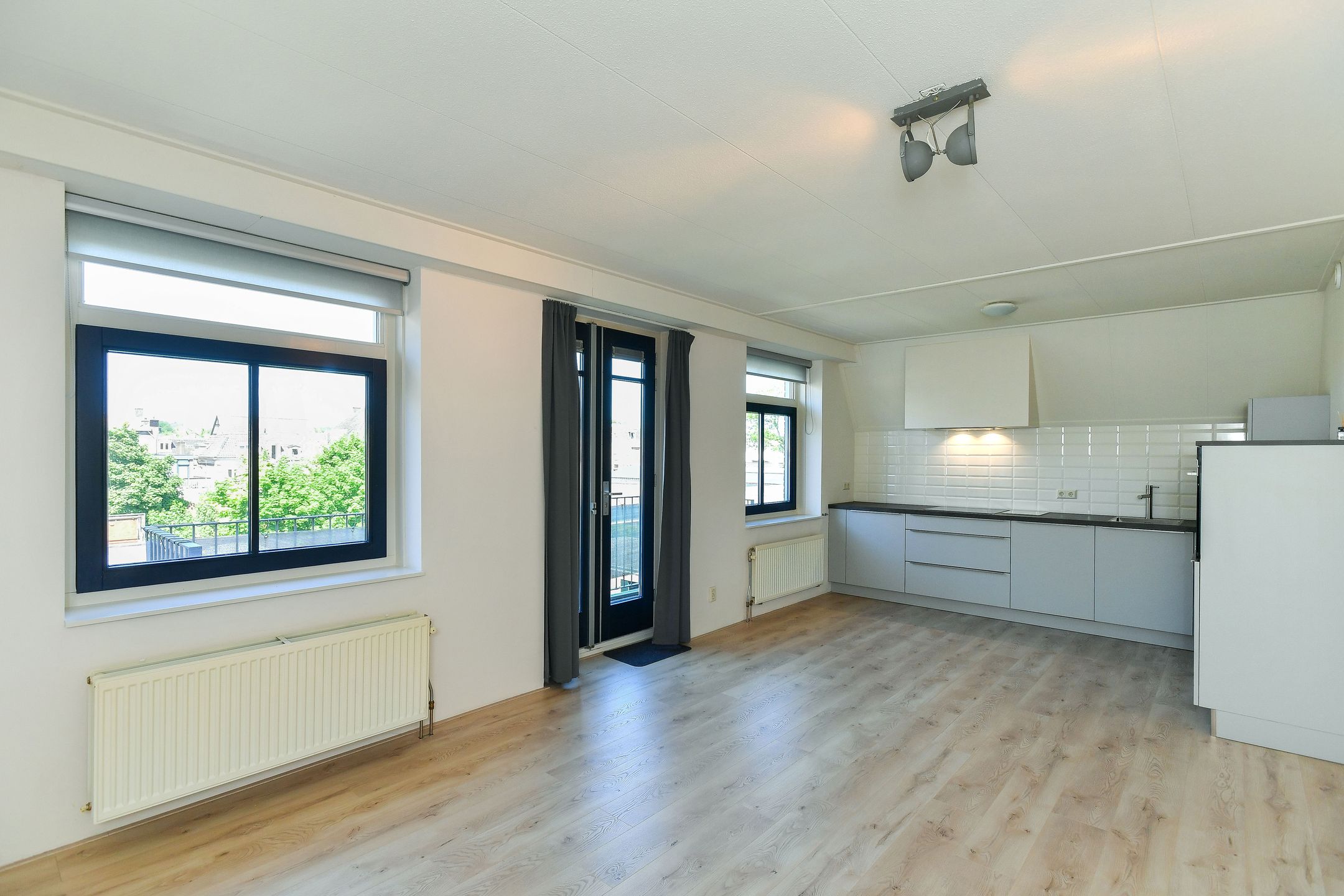 Foto 12 van Oranjestraat 13-C