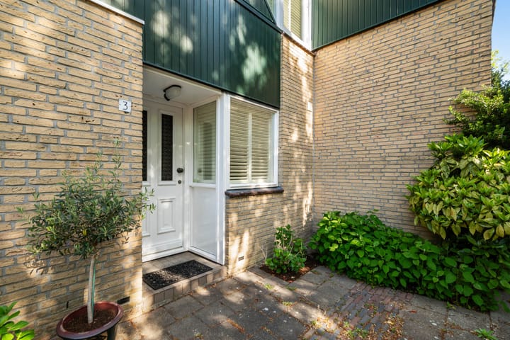 Foto 6 van Van 't Hofflaan 3