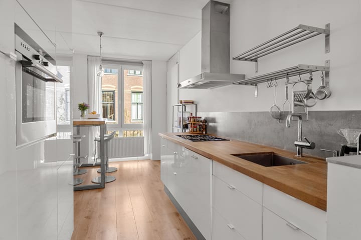 Photo 12 of Agnietenstraat 27-2