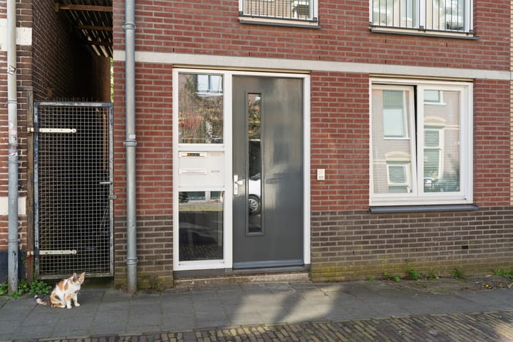 Photo 35 of Agnietenstraat 27-2