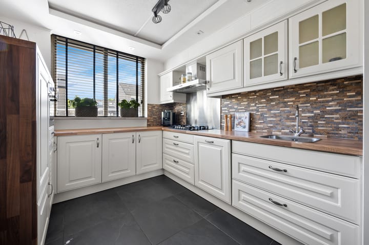 Foto 12 van Gezina van der Molenstr 3