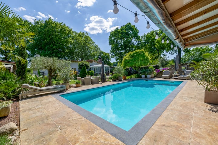 Foto 50 van Grubbenvorsterweg 1