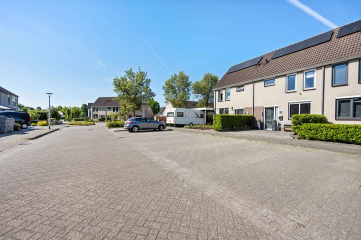 Foto 40 van Gezina van der Molenstr 3