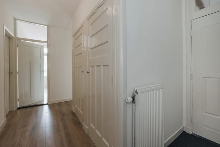 Foto 2 van van Gaesbekestraat 16