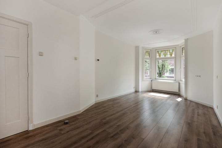 Foto 4 van van Gaesbekestraat 16