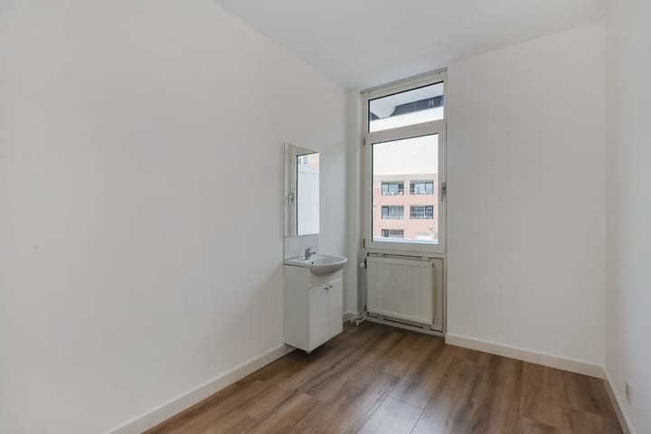 Foto 11 van van Gaesbekestraat 16