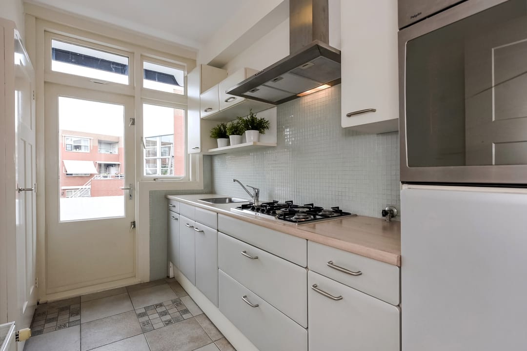 Foto 16 van van Gaesbekestraat 16