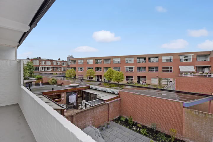 Foto 20 van van Gaesbekestraat 16