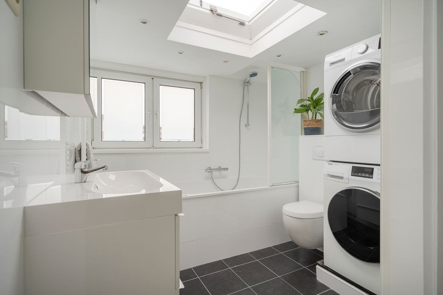 Foto 34 van Dr. de Visserplein 25