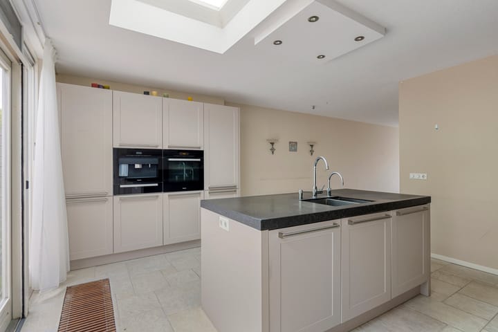 Foto 4 van Troubadour 148