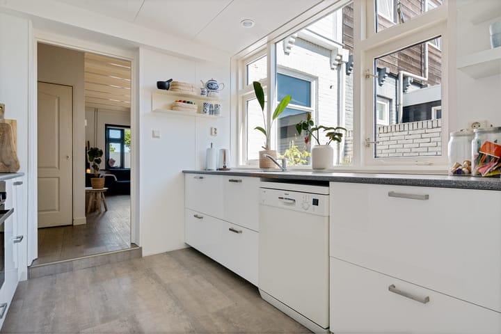 Foto 18 van Frederik Hendrikstraat 80