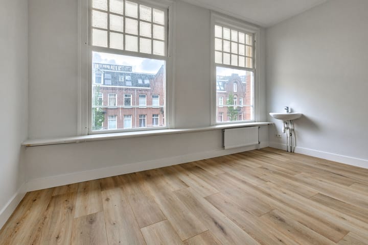 Photo 11 of Admiraal De Ruijterweg 147-3