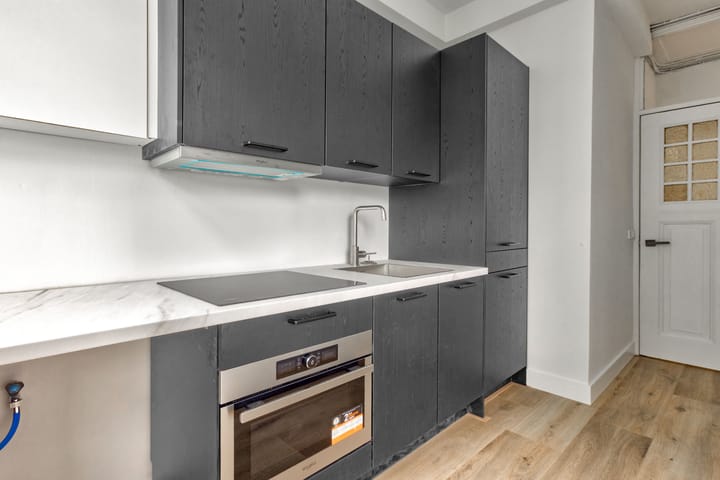 Photo 14 of Admiraal De Ruijterweg 147-3