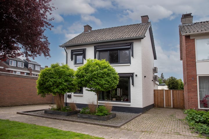 Foto 1 van Daendelsstraat 24