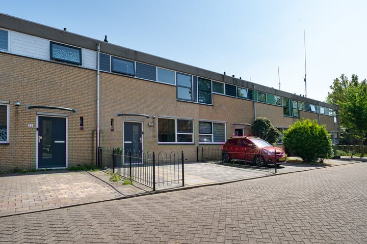 Navarrastraat 10