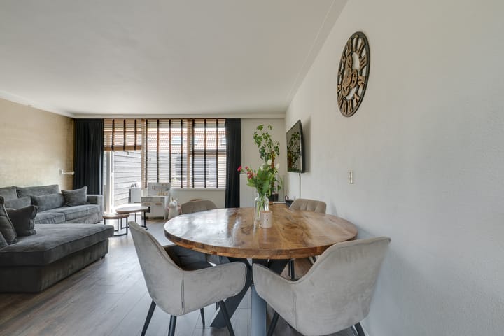 Foto 13 van Navarrastraat 10