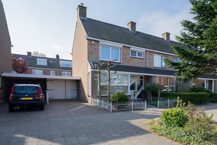 Foto 1 van Spoellaan 17