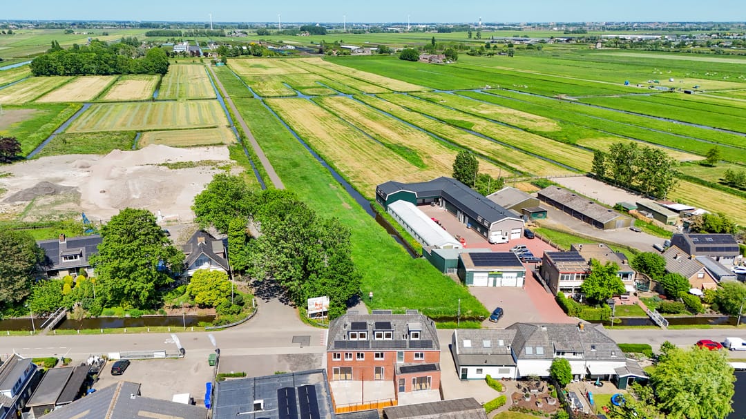 Photo 32 of Voorweg 61