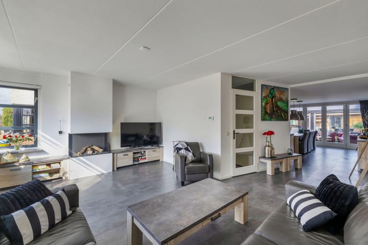 Foto 2 van Zwanebloem 24