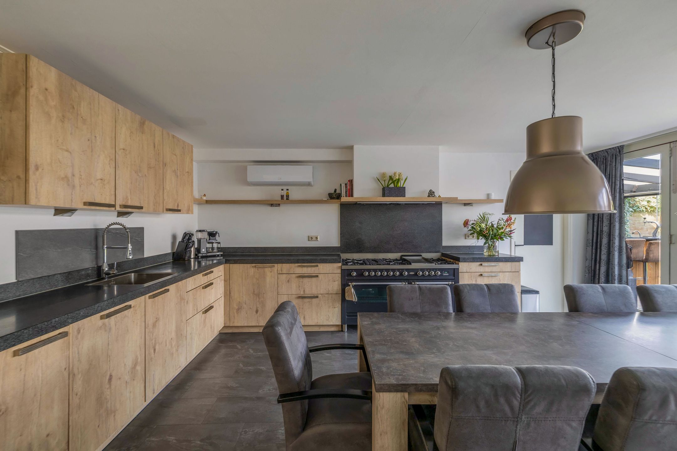 Foto 3 van Zwanebloem 24