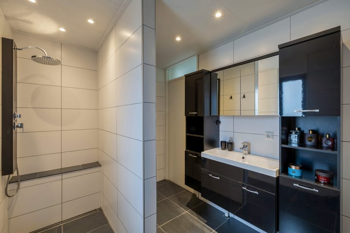 Foto 16 van Zwanebloem 24