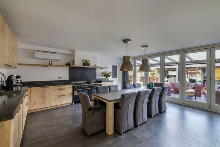 Foto 4 van Zwanebloem 24