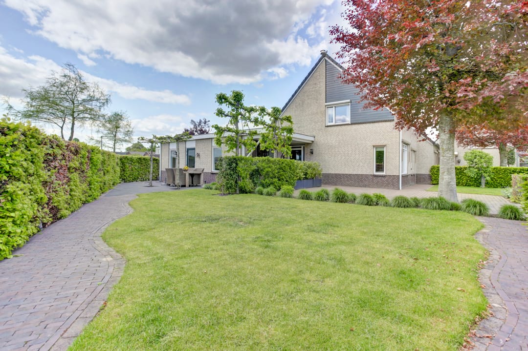 Foto 2 van Buurtweg 8