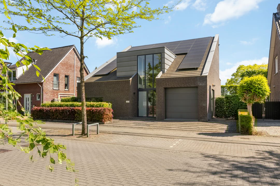 Photo 1 of Aquarius 32