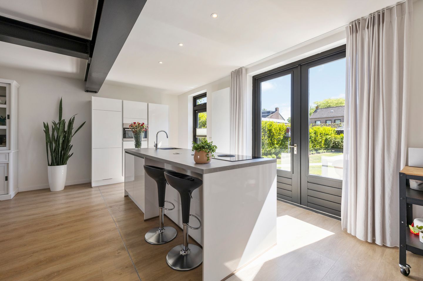 Foto 14 van Eenbesweg 18