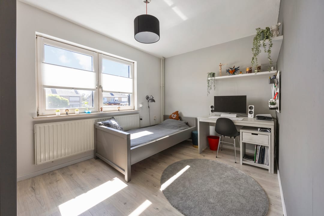 Foto 22 van Eenbesweg 18