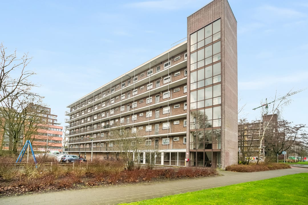 Foto 1 van Mr. G. Groen van Prinstererlaan 365