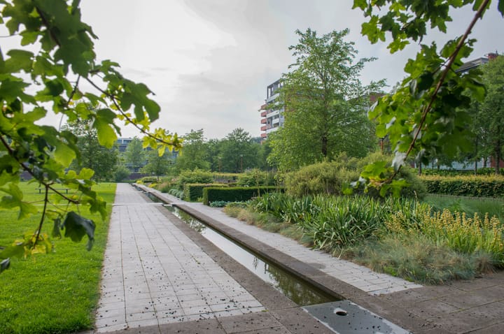 Foto 16 van Mr. G. Groen van Prinstererlaan 365