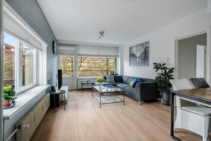 Foto 2 van Mr. G. Groen van Prinstererlaan 365