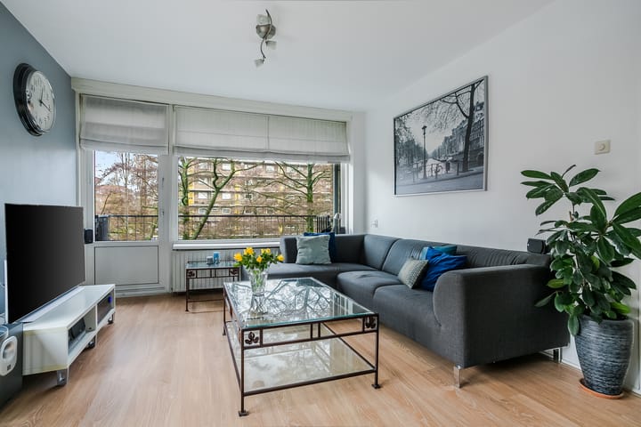 Foto 3 van Mr. G. Groen van Prinstererlaan 365